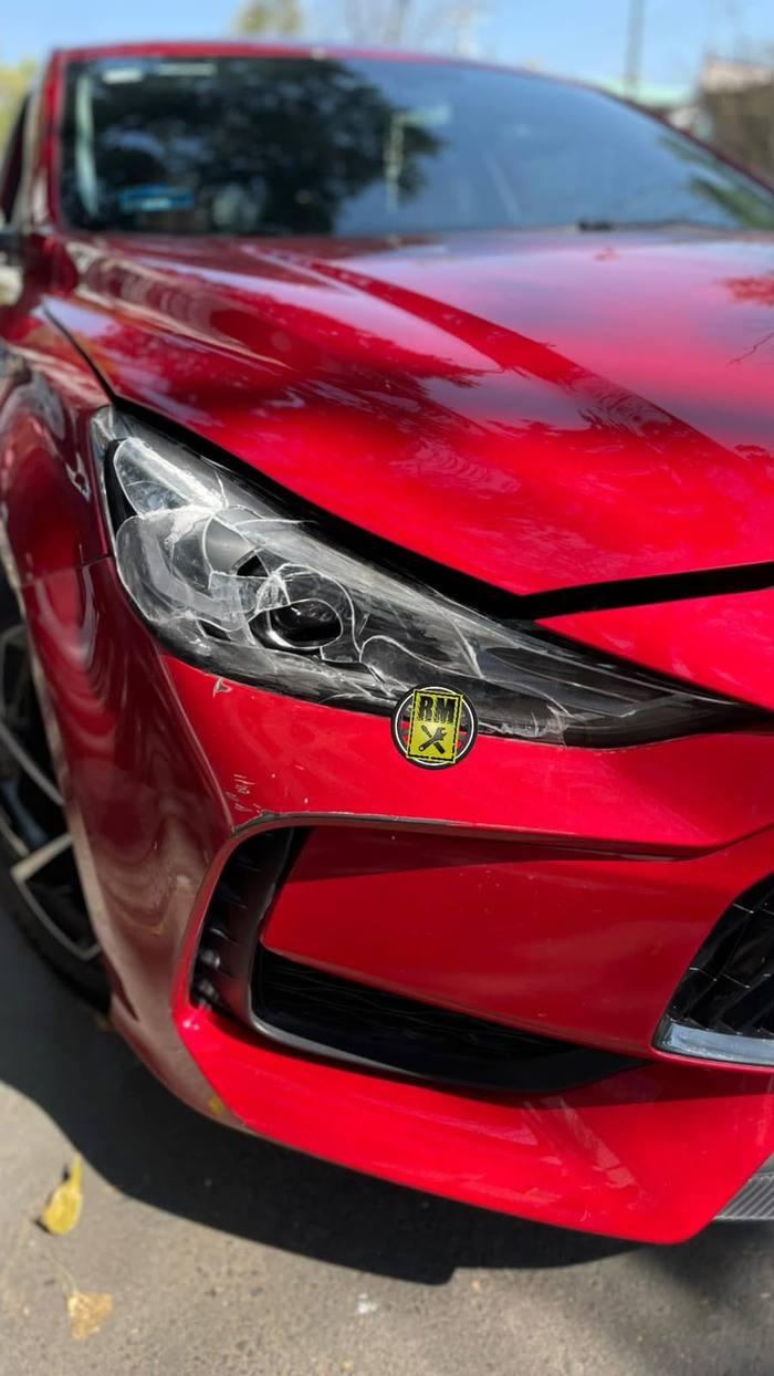 Frente reparado tras choque antes